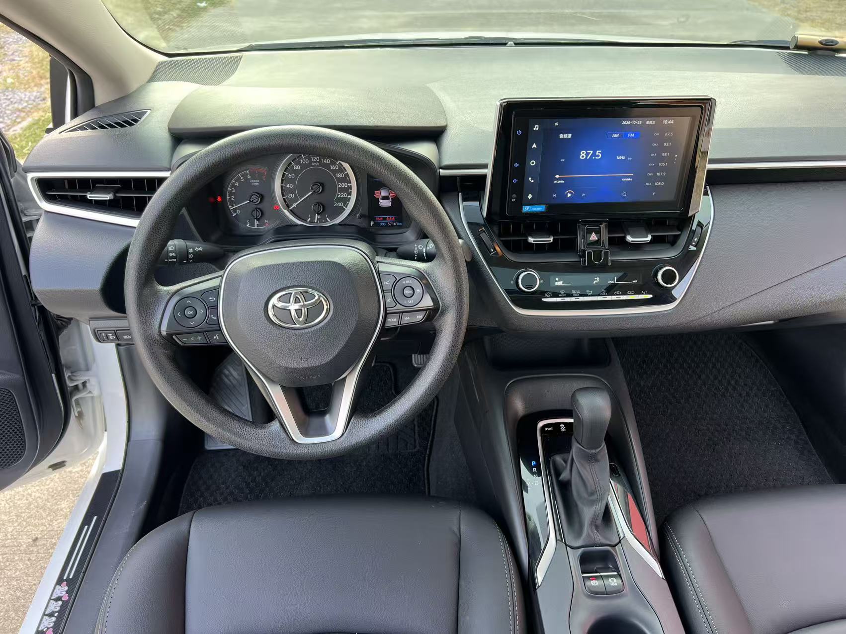 Toyota Corolla 2020 #15 Toyota Corolla 2020 car image #15