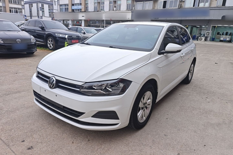 Volkswagen Polo 2023 car image #2