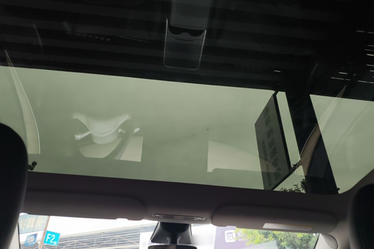 Tesla Model Y 2023 #18 Tesla Model Y 2023 car image #18
