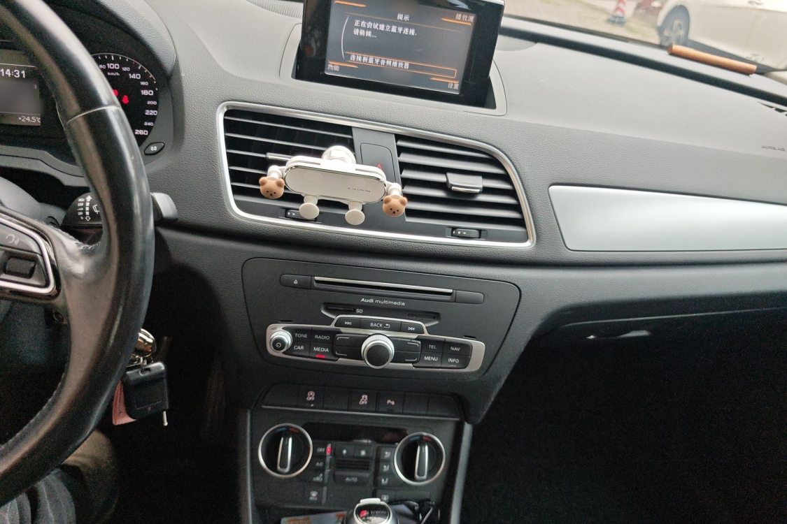 Audi Q3 2016 #9 Audi Q3 2016 car image #9