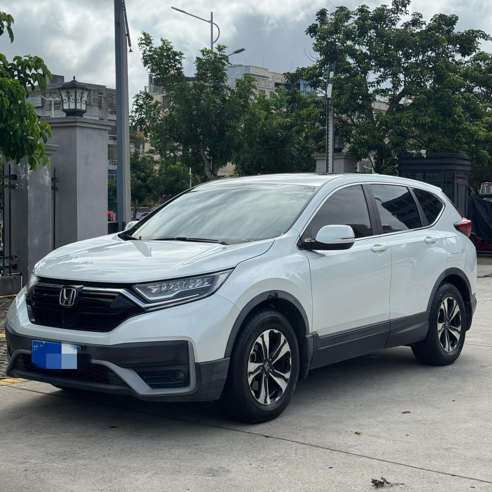 2022 2022 car image