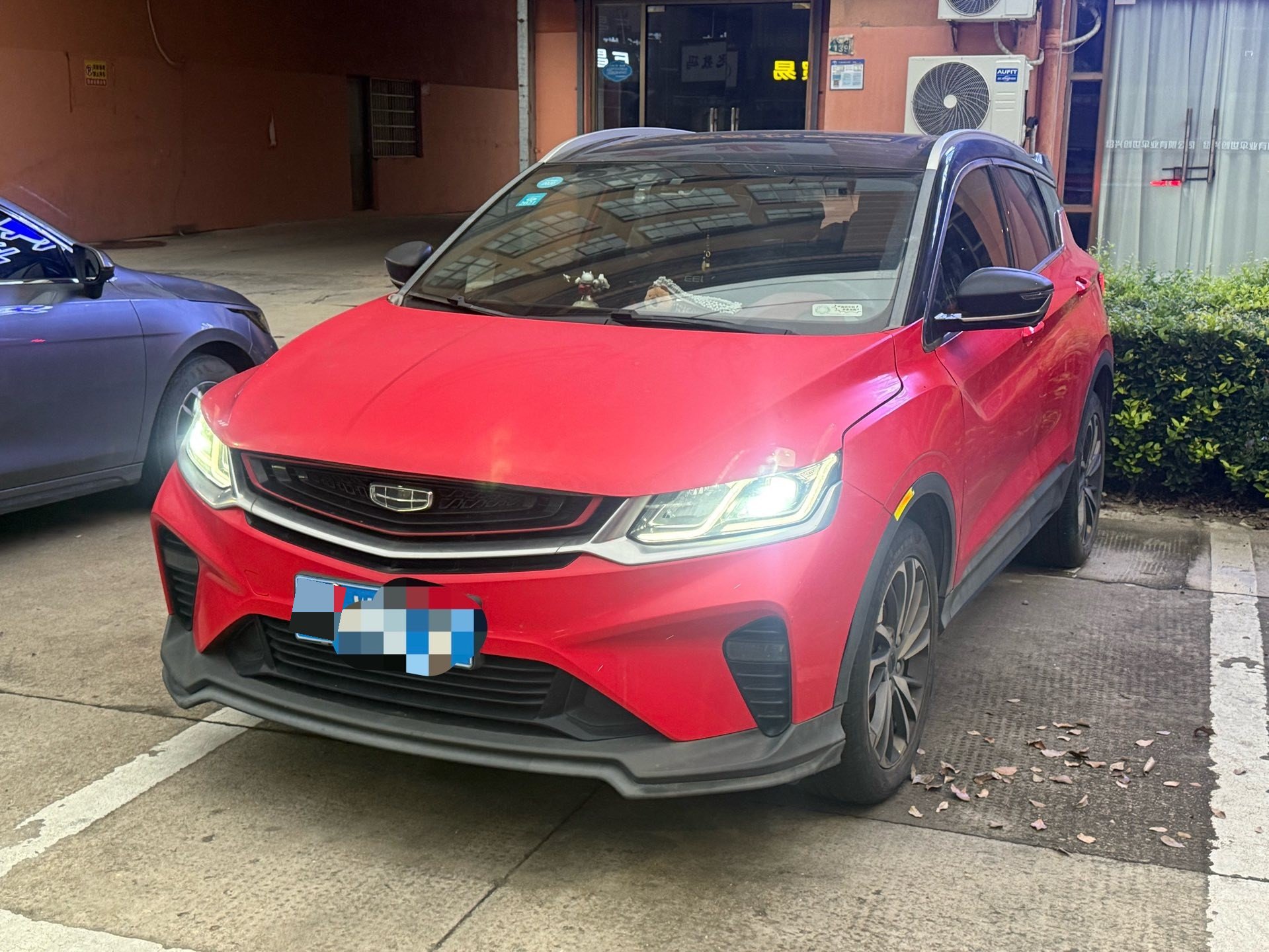 GEELY Coolray 2019 car image 