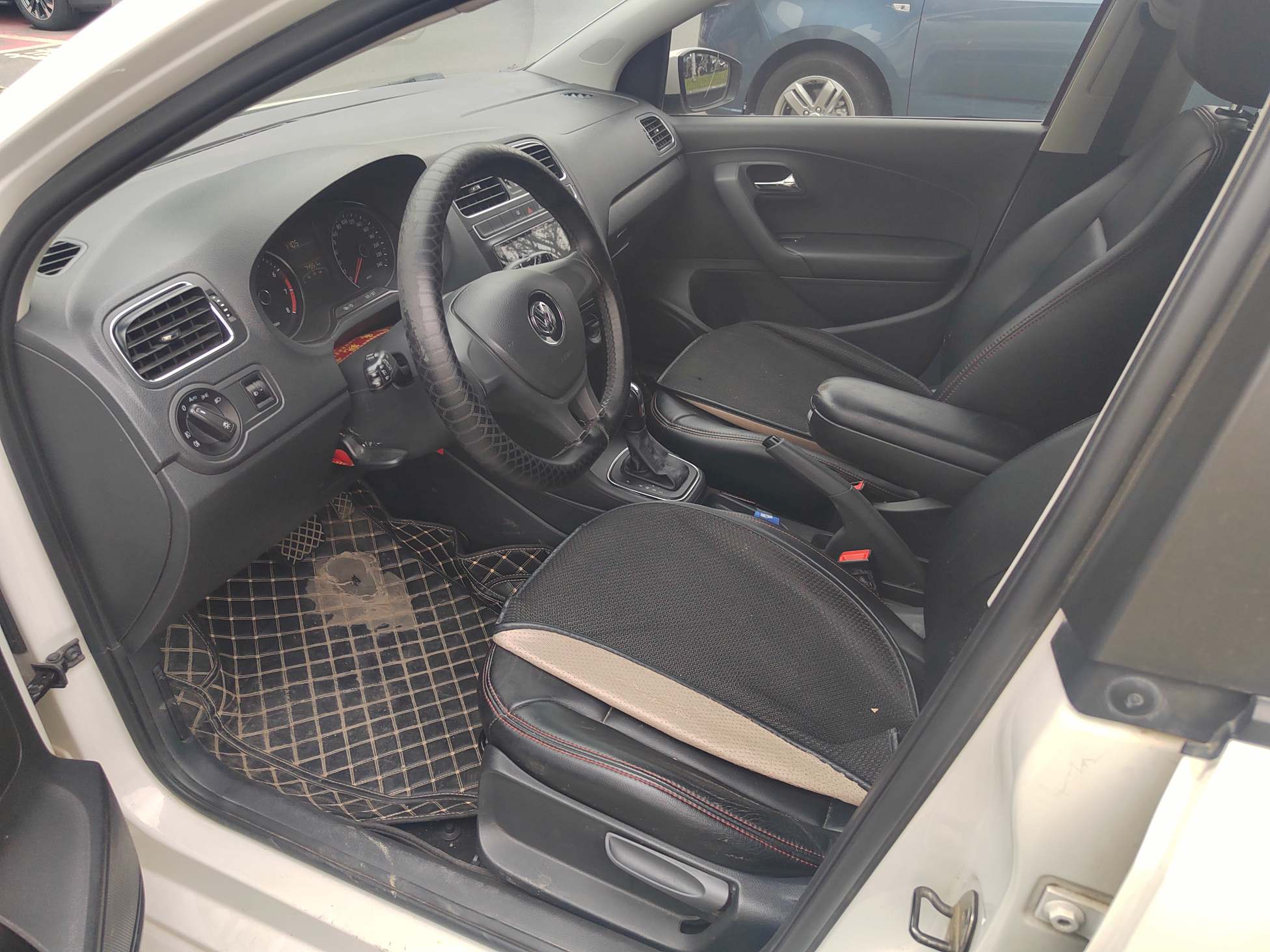 Volkswagen Polo 2014 #6 Volkswagen Polo 2014 car image #6