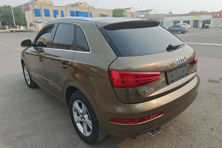 Audi Q3 2019 car image #5
