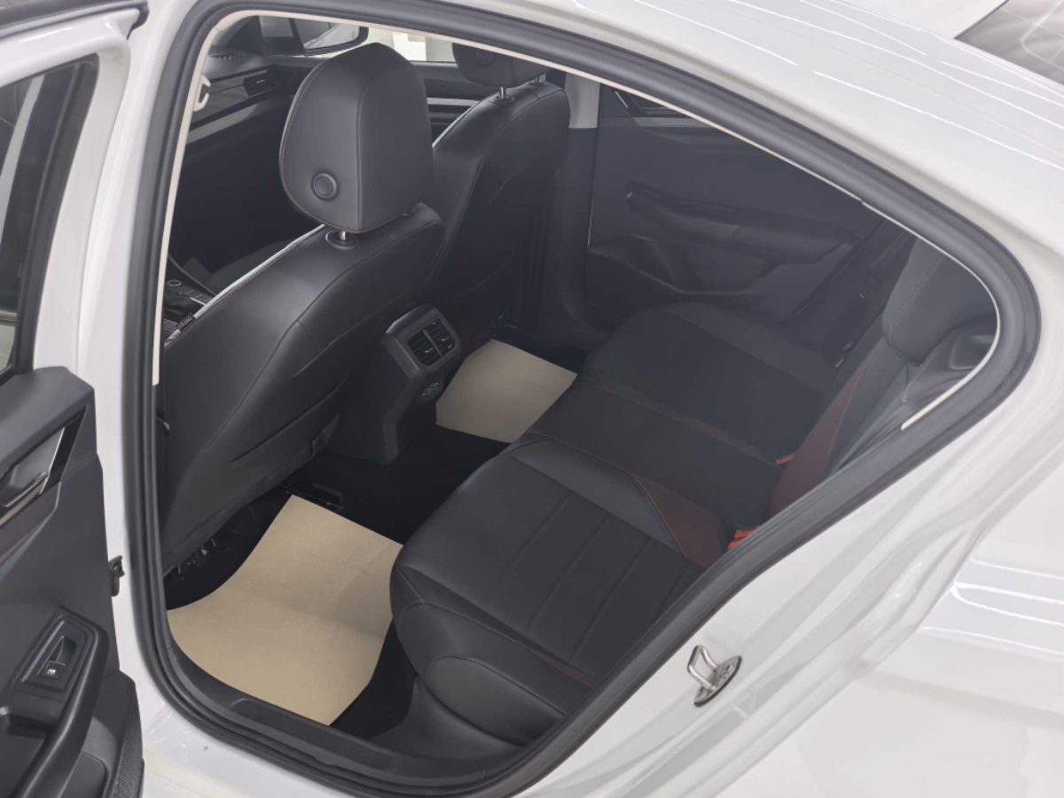 Volkswagen Bora 2021 car image #5