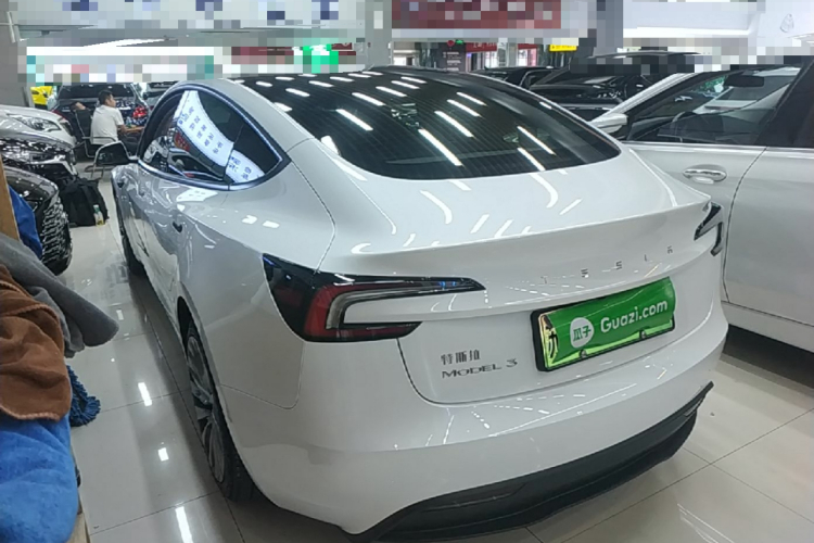 Tesla Model 3 2024 #5 Tesla Model 3 2024 immagine di auto #5