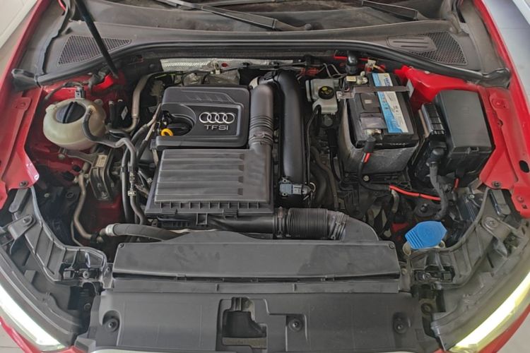 Audi A3 2018 car image #20