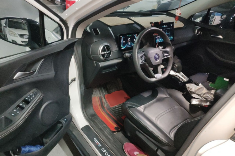 BYD Yuan New Energy 2020 #9 BYD Yuan New Energy 2020 car image #9