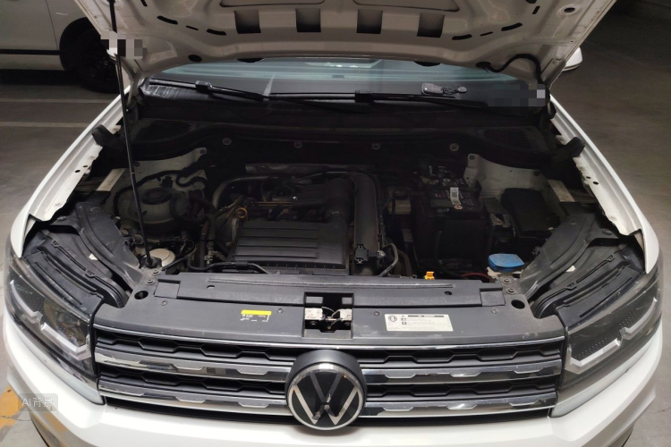 Volkswagen Tharu 2022 car image #22