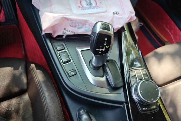 BMW 3 Series 2018 #16 BMW 3 Series 2018 car image #16