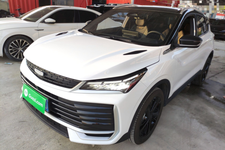 GEELY Coolray 2025 car image #2