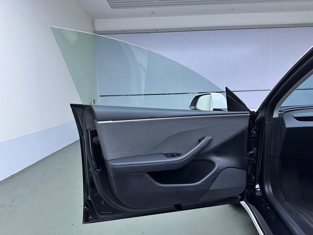 Tesla Model 3 2024 car image #15