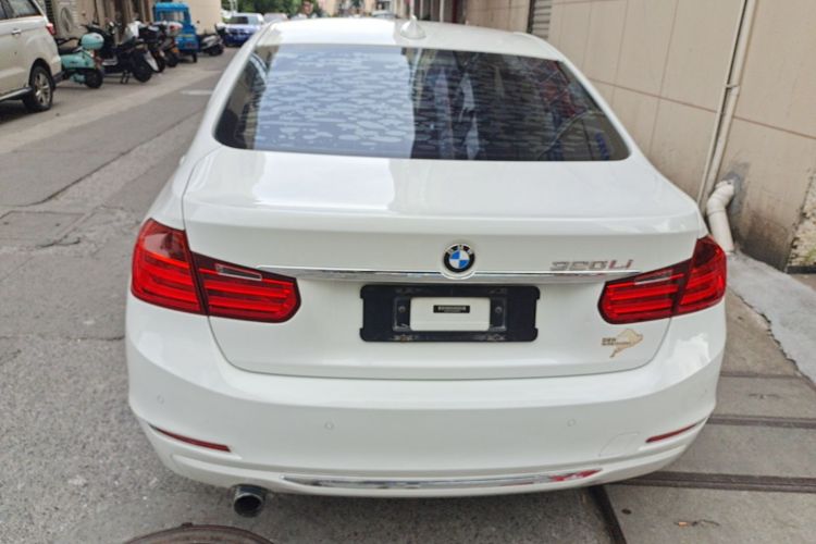 BMW 3 Series 2015 car image #6