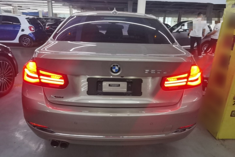 BMW 3 Series 2017 #4 BMW 3 Series 2017 car image #4
