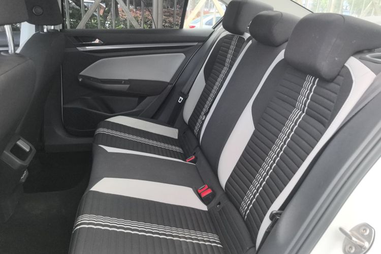 Volkswagen Bora 2024 car image #17