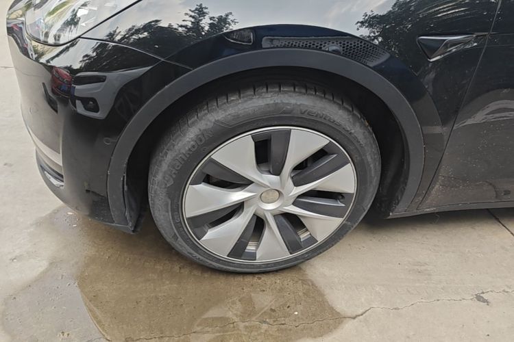 Tesla Model Y 2022 #9 Tesla Model Y 2022 car image #9