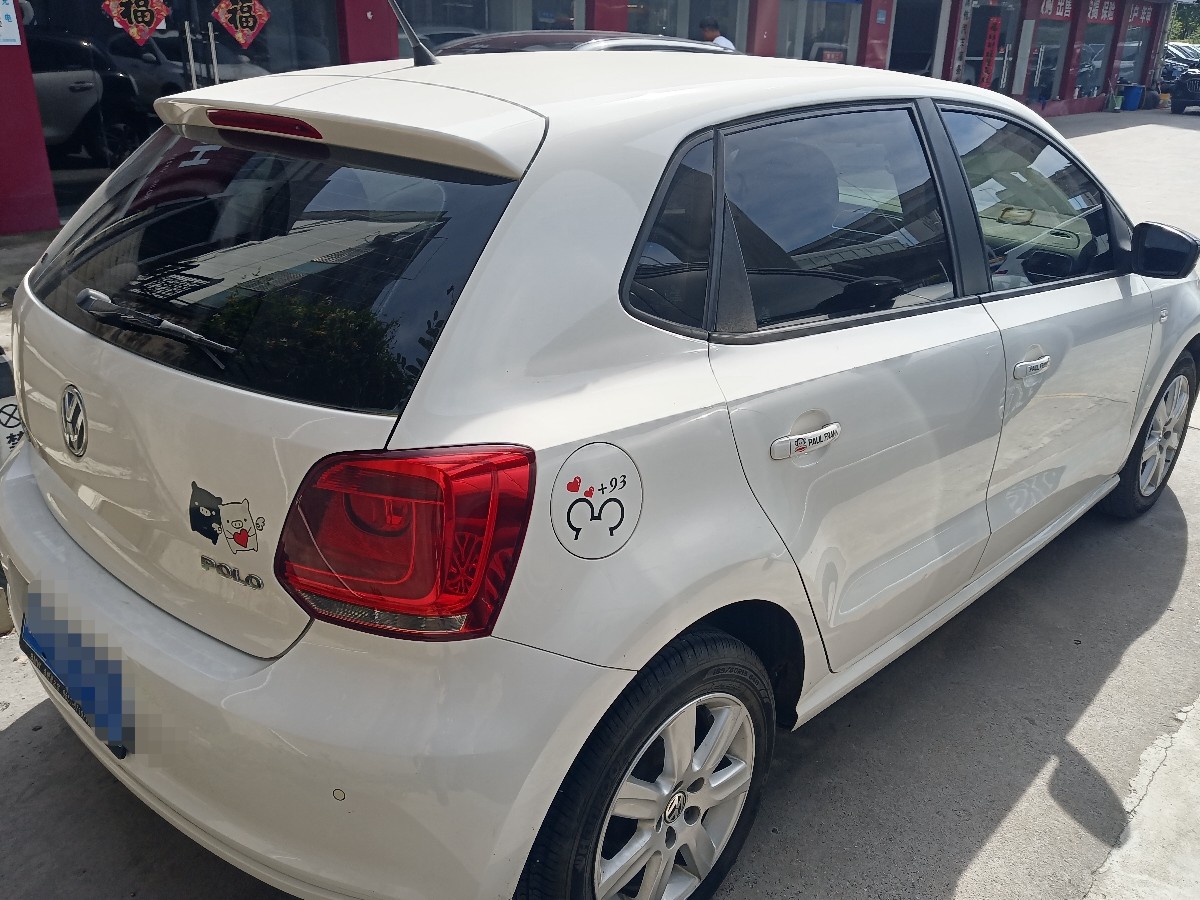 Volkswagen Polo 2013 car image #6