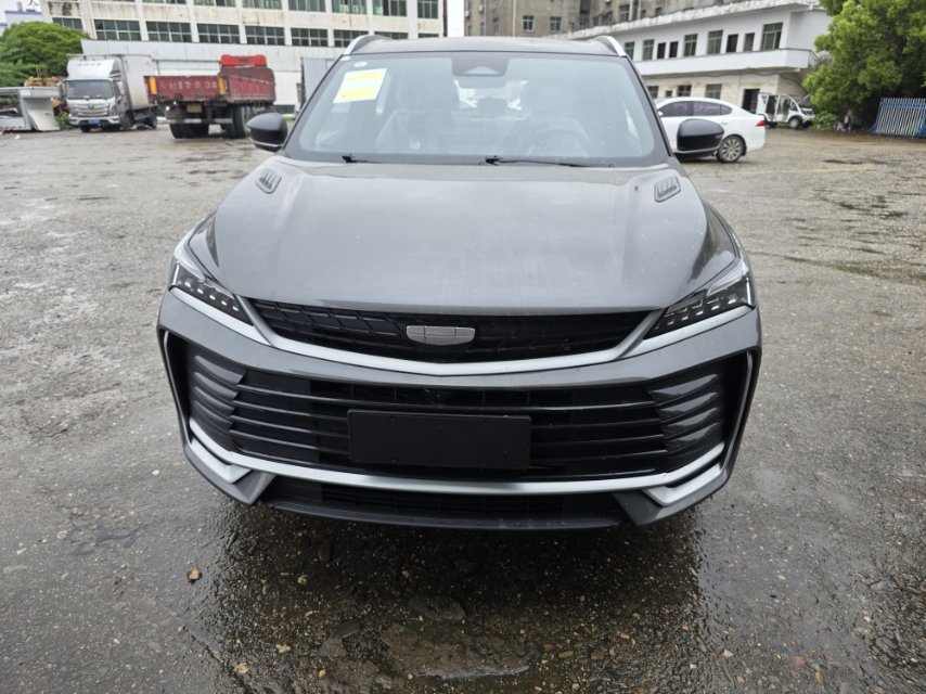 GEELY Coolray 2026 imagen de coche #3