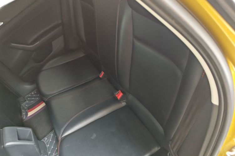 Volkswagen Polo 2020 car image #17
