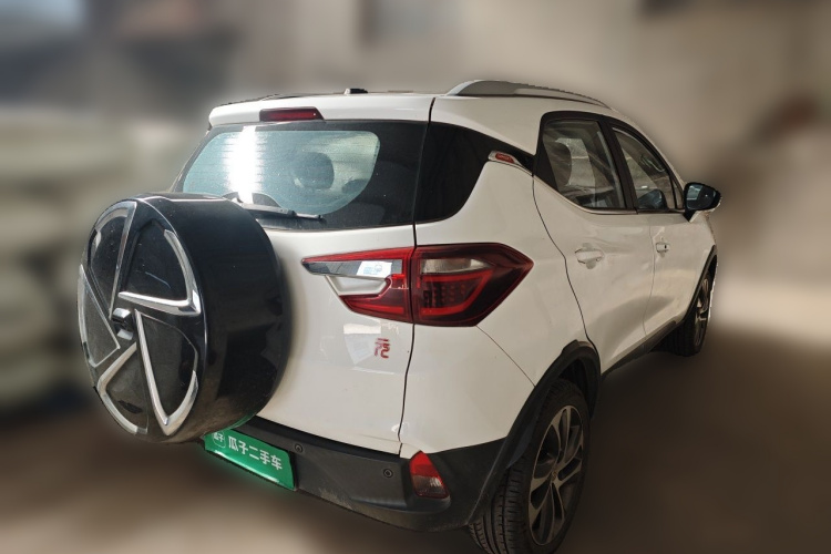 BYD Yuan 2017 #7 BYD Yuan 2017 car image #7