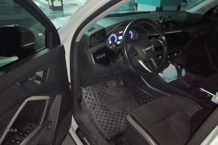 Audi Q3 2021 immagine di auto #18