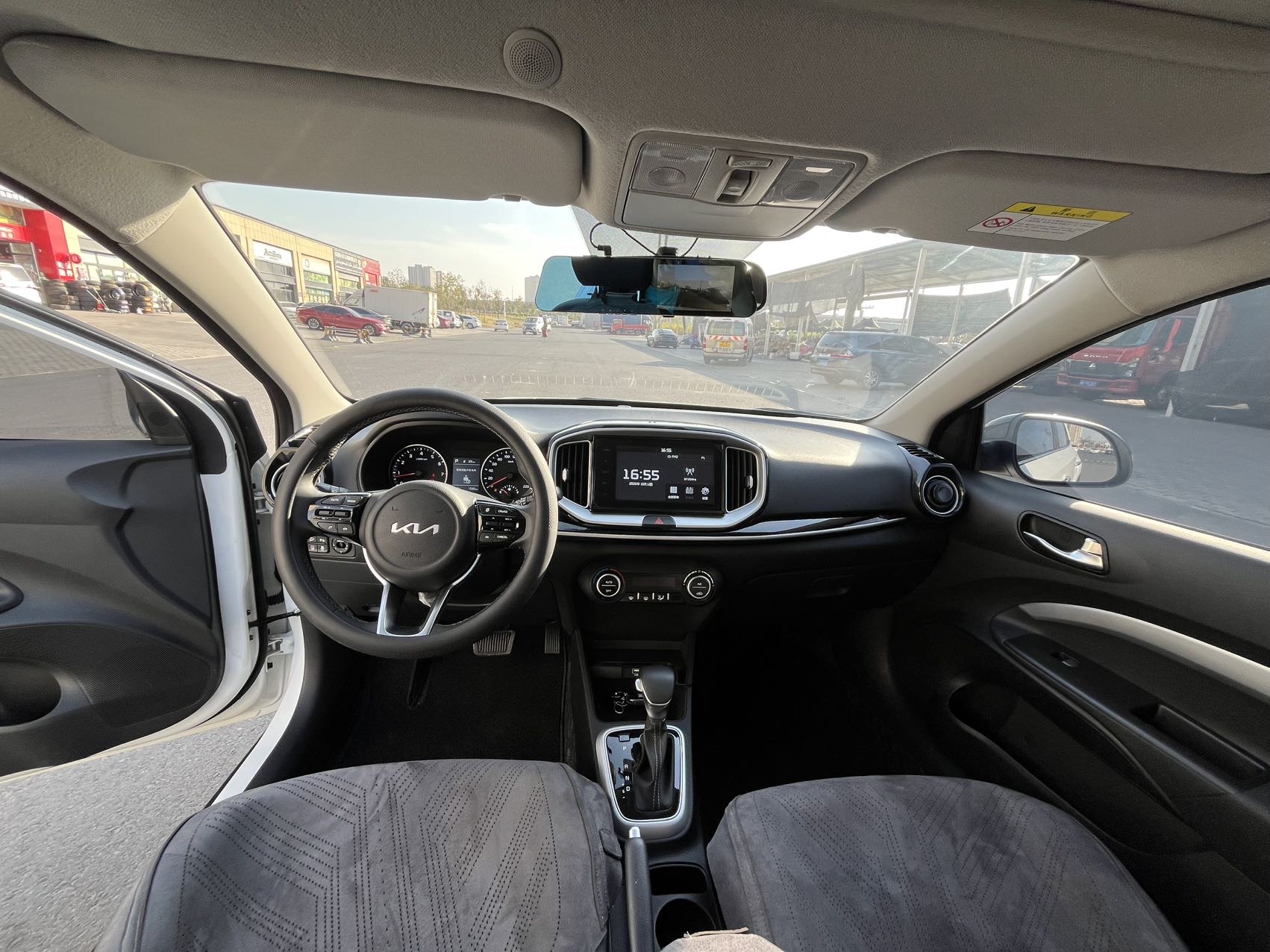 Kia KX1 2026 imagen de coche #5