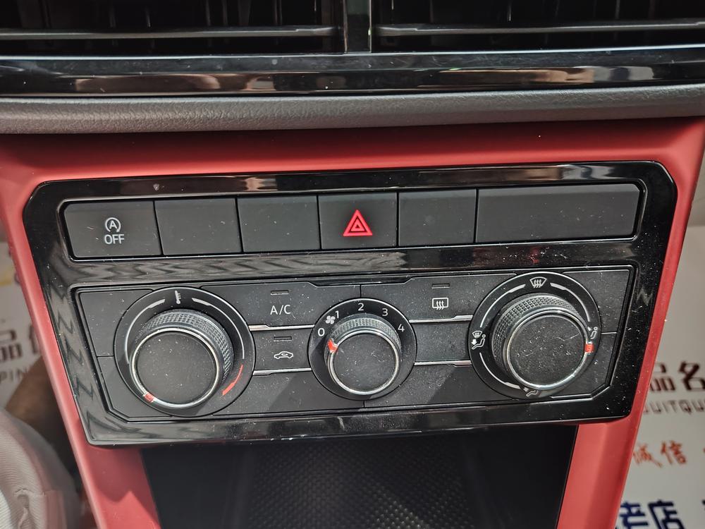 Volkswagen T-Cross 2020 #6 Volkswagen T-Cross 2020 car image #6