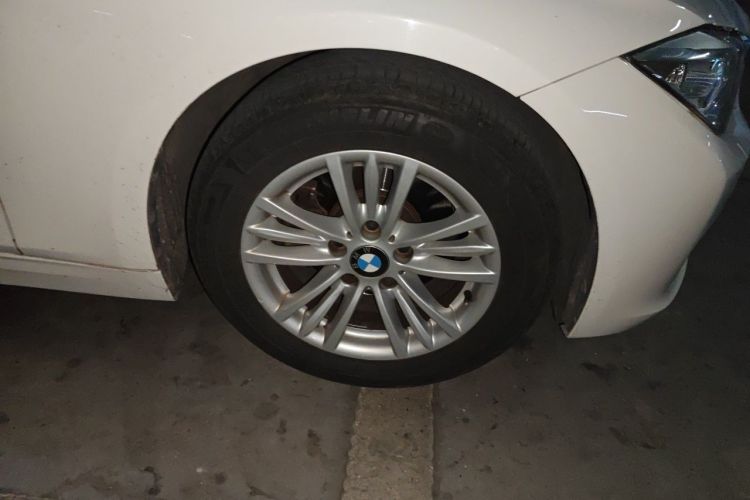 BMW 3 Series 2014 car image #6
