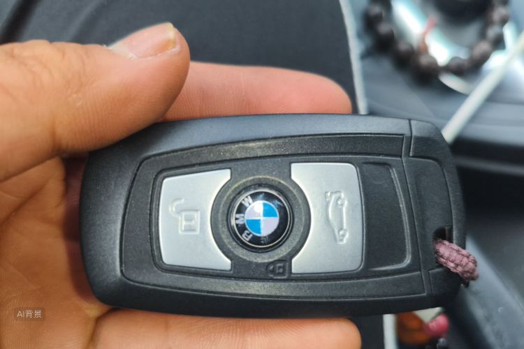 BMW 3 Series 2018 immagine di auto #10