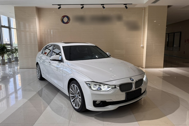 BMW 3 Series 2019 car image #4