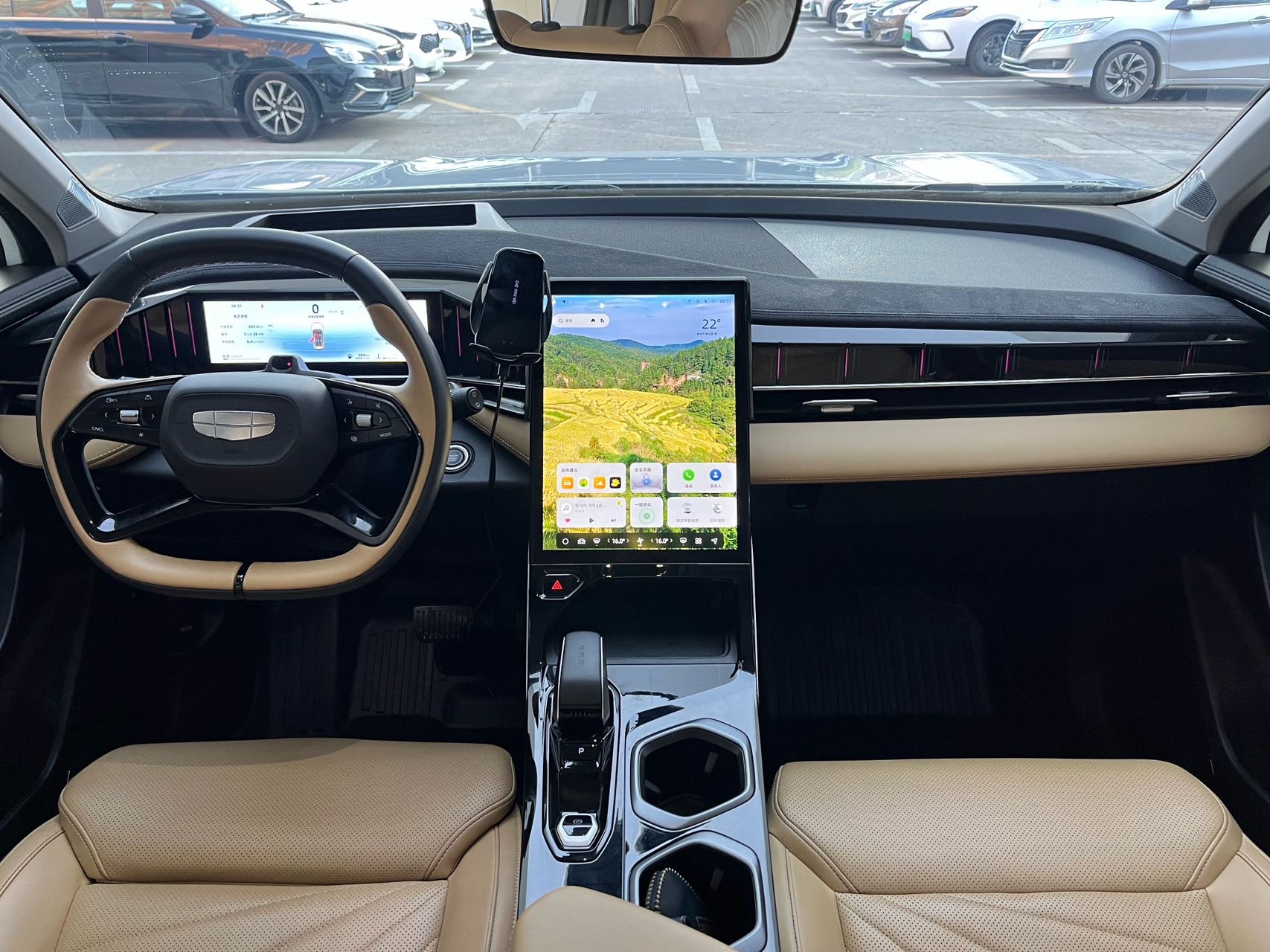GEELY Boyue L 2023 car image #5