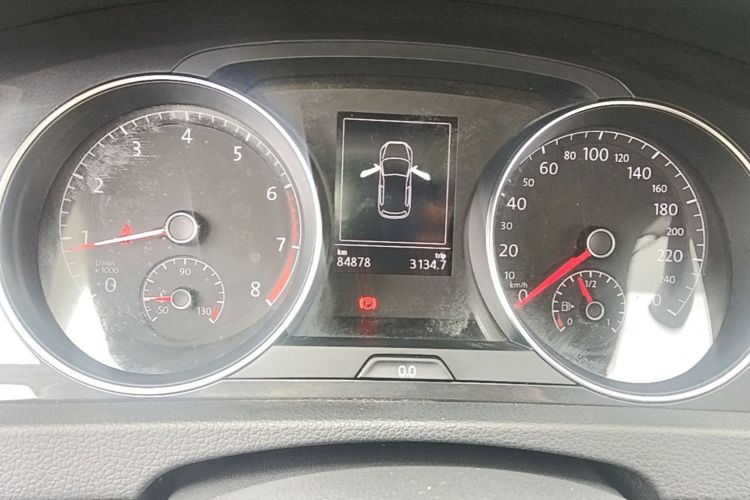 Volkswagen Golf 2018 car image #12