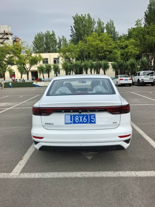 GEELY Emgrand 2026 #9 GEELY Emgrand 2026 صورة سيارة #9