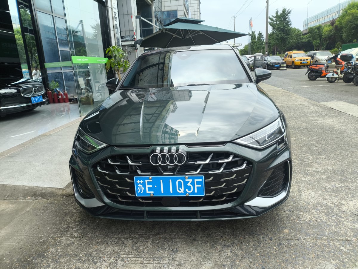 Audi A3 2025 immagine di auto #2