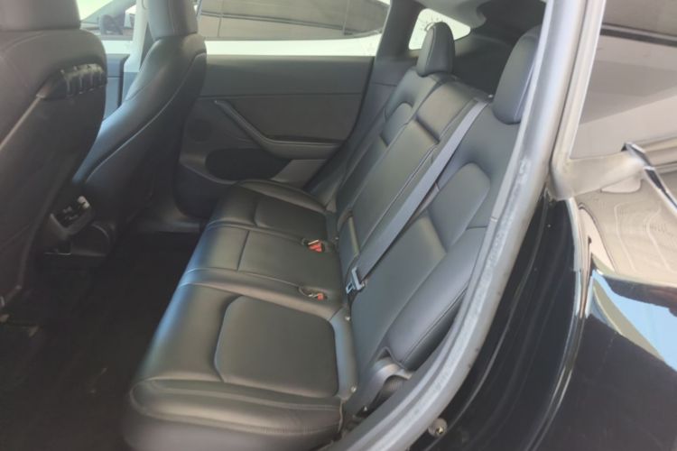 Tesla Model Y 2022 #17 Tesla Model Y 2022 car image #17