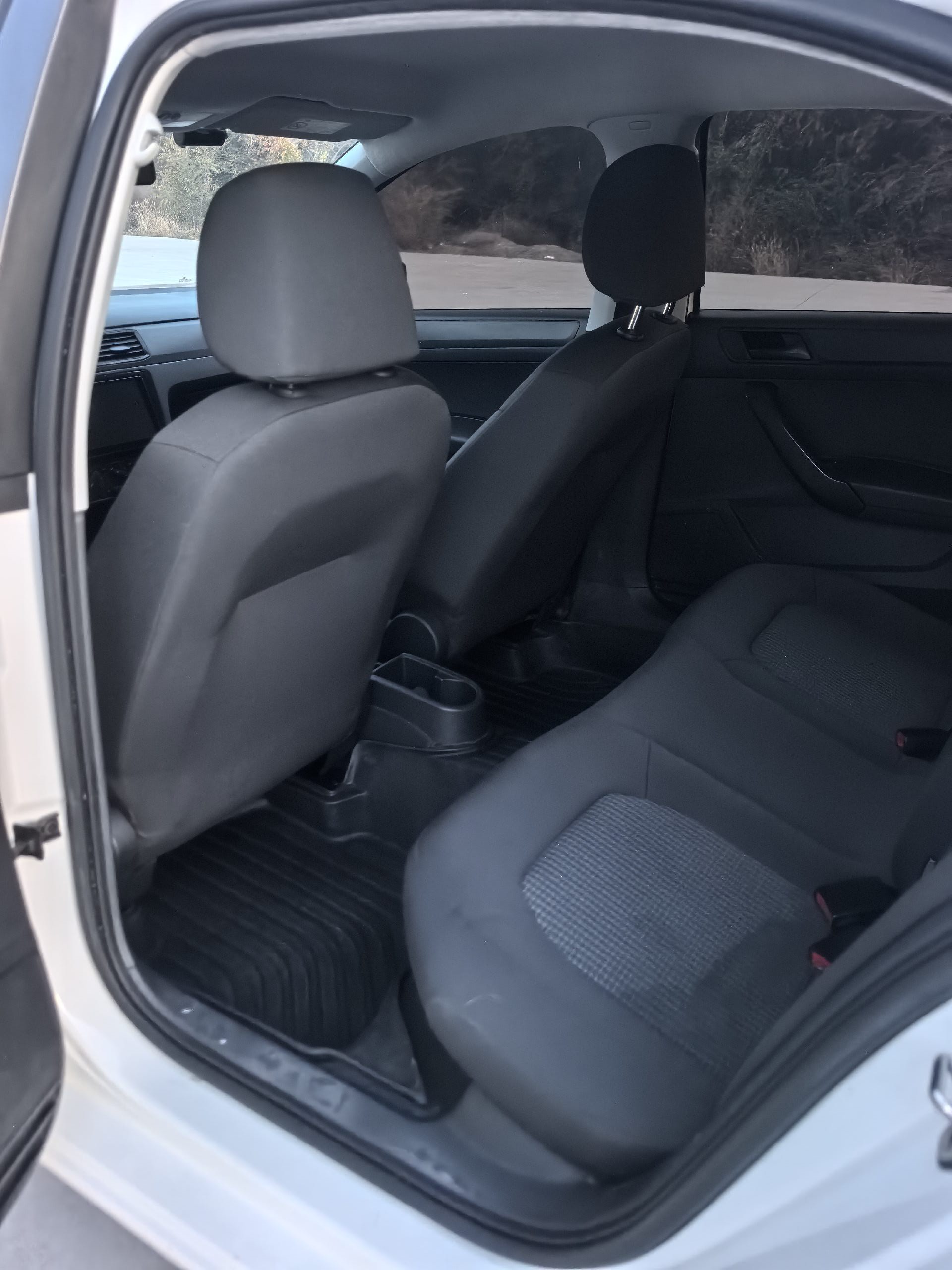 Volkswagen Santana 2020 car image #6