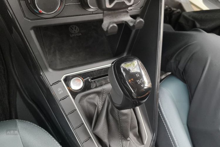 Volkswagen Lavida 2024 #10 Volkswagen Lavida 2024 car image #10