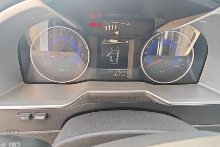 GEELY Emgrand 2015 #14 GEELY Emgrand 2015 immagine di auto #14