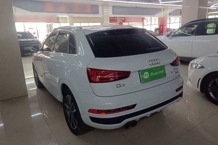 Audi Q3 2019 immagine di auto #7