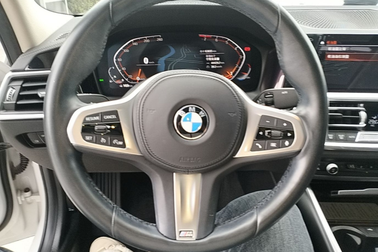 BMW 3 Series 2022 #15 BMW 3 Series 2022 car image #15