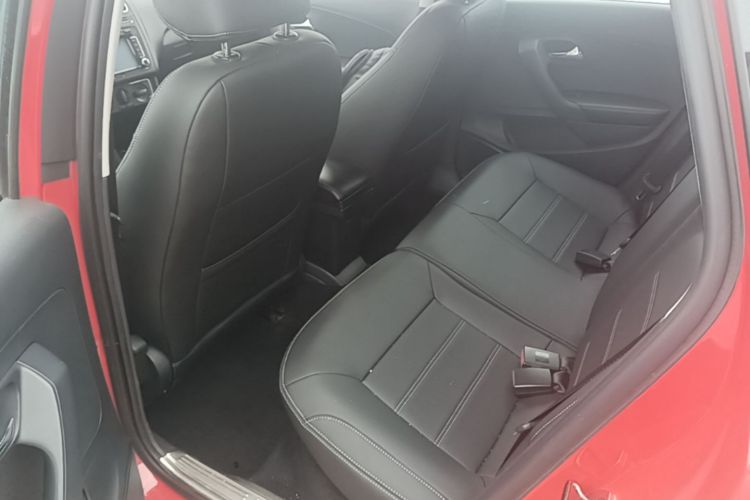 Volkswagen Polo 2016 #17 Volkswagen Polo 2016 car image #17