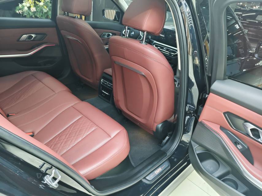 BMW i3 2023 car image #4