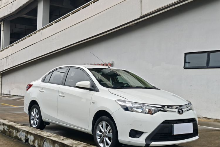 Toyota Vios 2016 #11 Toyota Vios 2016 car image #11