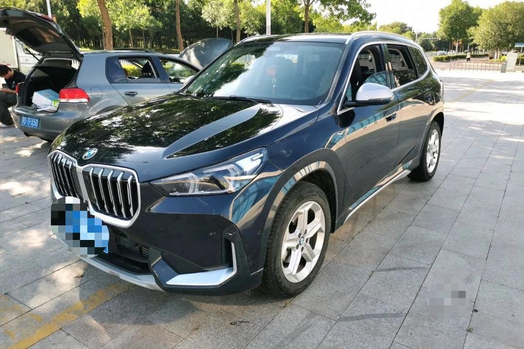 BMW X1 2023 BMW X1 2023 car image