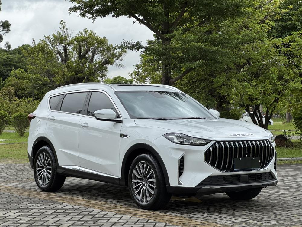 Jetour X70 PLUS 2023 car image #3