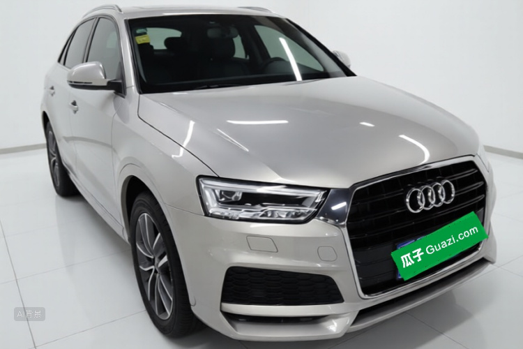 Audi Q3 2019 immagine di auto #4