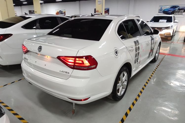 Volkswagen Lavida 2017 car image #7