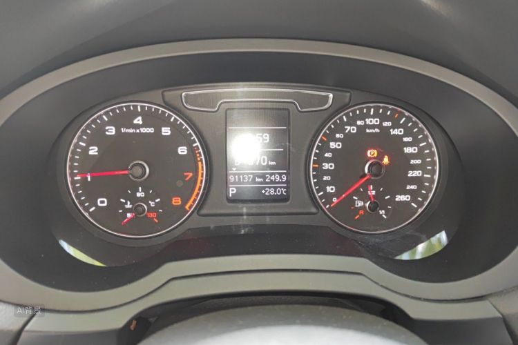 Audi Q3 2017 #13 Audi Q3 2017 car image #13