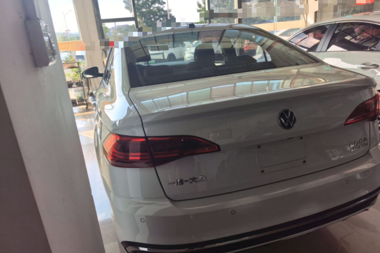 Volkswagen Bora 2024 car image #5