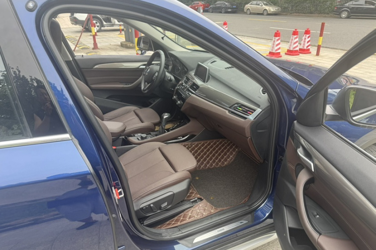 BMW X1 2018 #26 BMW X1 2018 immagine di auto #26